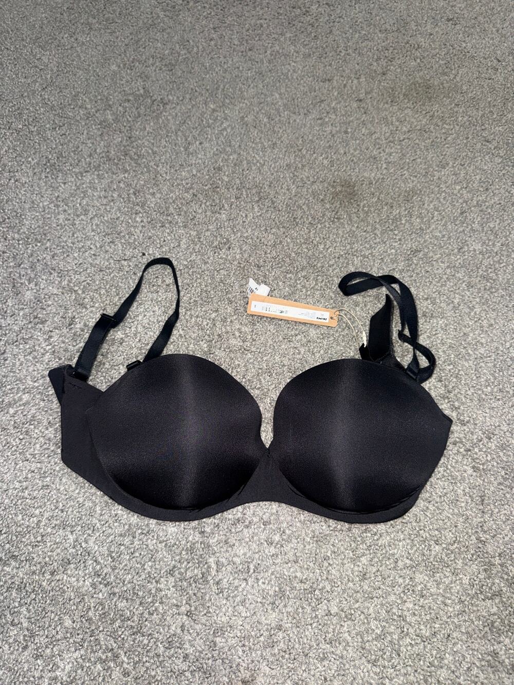 SKIMS ultimate push up strapless bra onyx size 32DD - Size 32 DD SKIMS bra - NEW